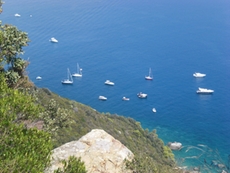 Das Meer und die Berge in Ligurien