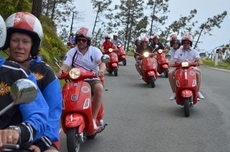 Hier kommt die Vespa-Gang!